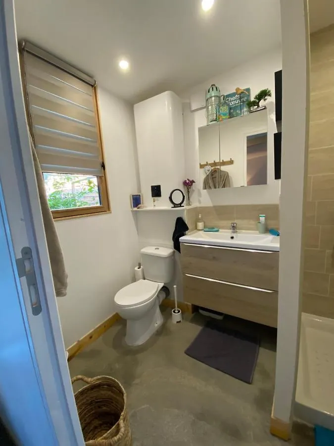 Le Cabanon De Betty Apartman Marseille Homestay szállás